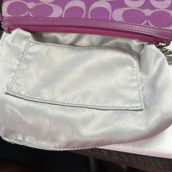 EUC Coach Signature C Wristlet - Picture 8 of 10